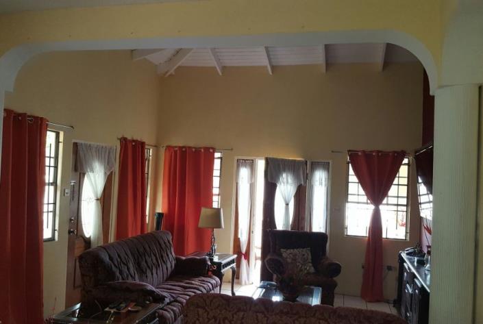 Image No.7-9 Bed House for sale