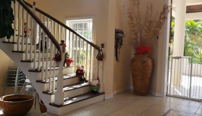 Image No.8-8 Bed Villa for sale