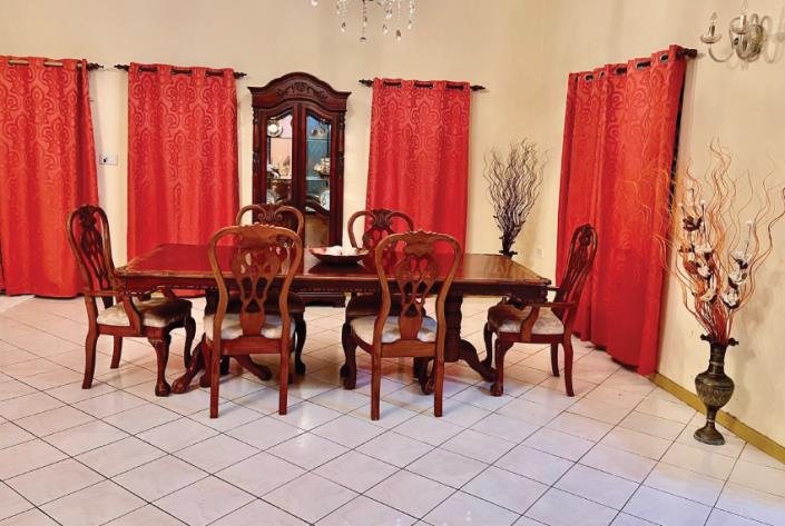 Image No.5-4 Bed House for sale