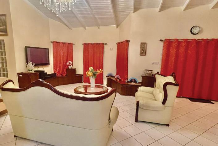 Image No.7-4 Bed House for sale