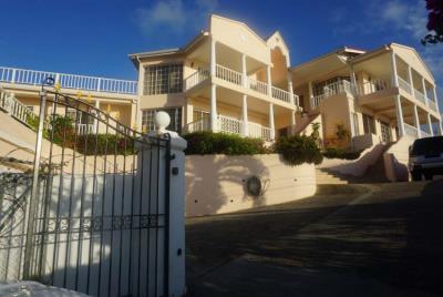 7 Bed Property for sale