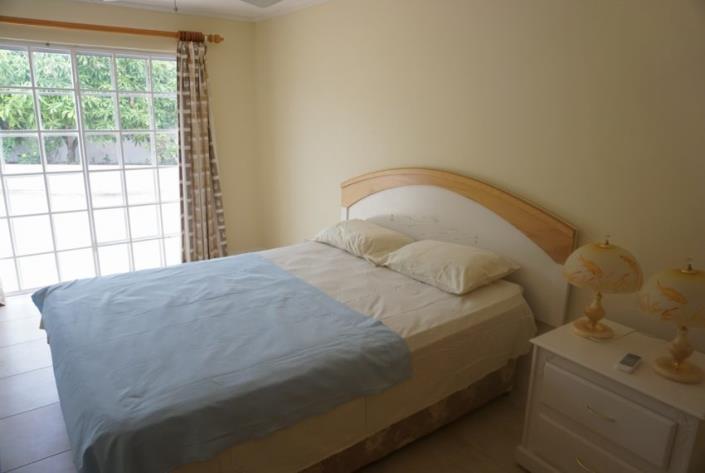 Image No.9-7 Bed Property for sale