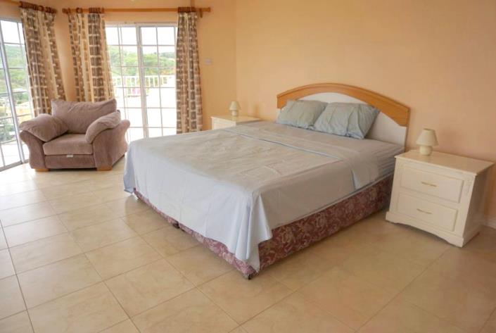 Image No.10-7 Bed Property for sale