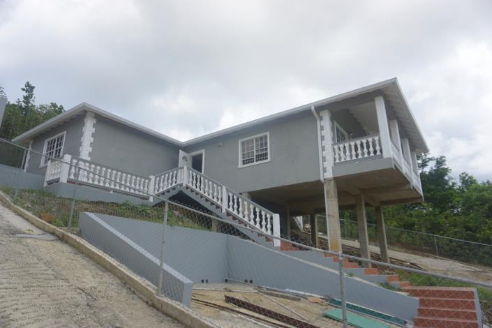 Image No.1-3 Bed House for sale