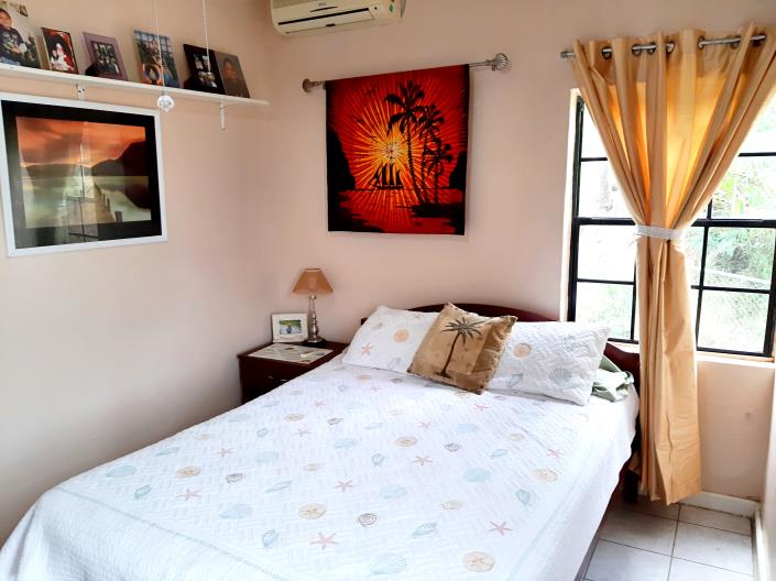 Image No.20-4 Bed House for sale