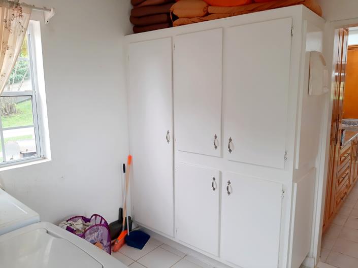 Image No.21-4 Bed House for sale