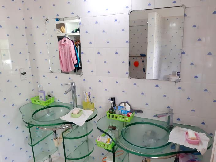 Image No.26-4 Bed House for sale