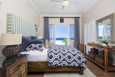 St-Lucia-Homes-Villa-Solimar-Bedroom-850x570