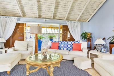 St-Lucia-Homes-Moon-Song-Villa-sittingroom-3