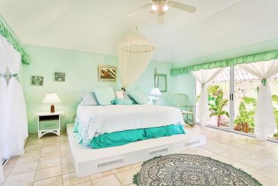 St-Lucia-Homes-Moon-Song-Bedroom-Main-3