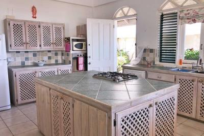 St-Lucia-Homes-Zephyr-Hills-Kitchen-4-850x570