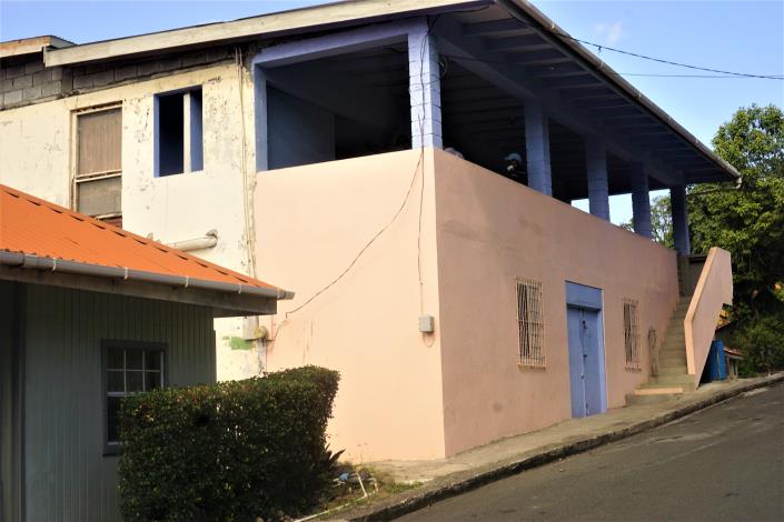 Image No.1-4 Bed Commercial for sale