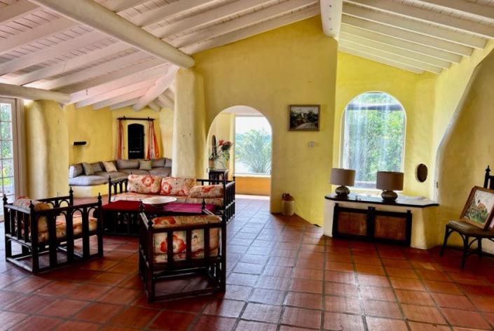 Image No.6-3 Bed House for sale