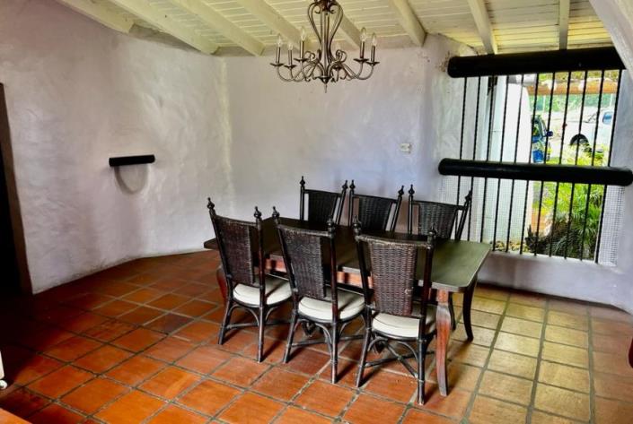 Image No.7-3 Bed House for sale