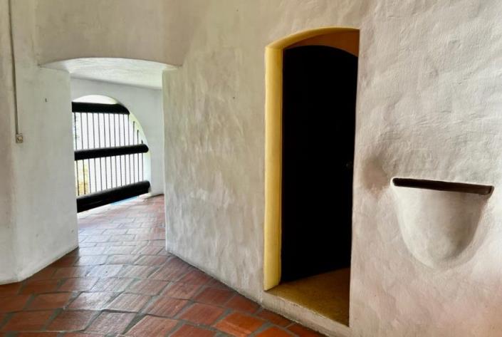 Image No.11-3 Bed House for sale