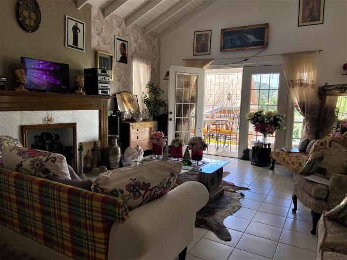 Image No.5-7 Bed House for sale