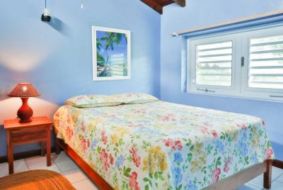 St-Lucia-Homes-Real-Estate-Sea-Star-ALR010-Bedroom-850x570