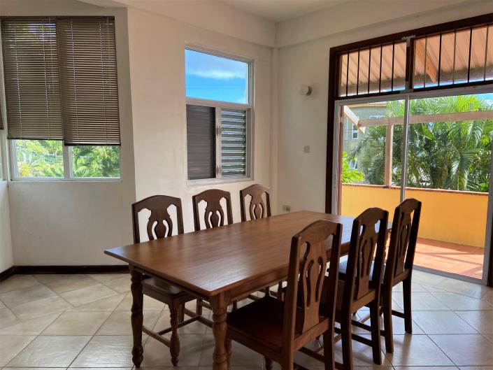 Image No.17-3 Bed House for sale