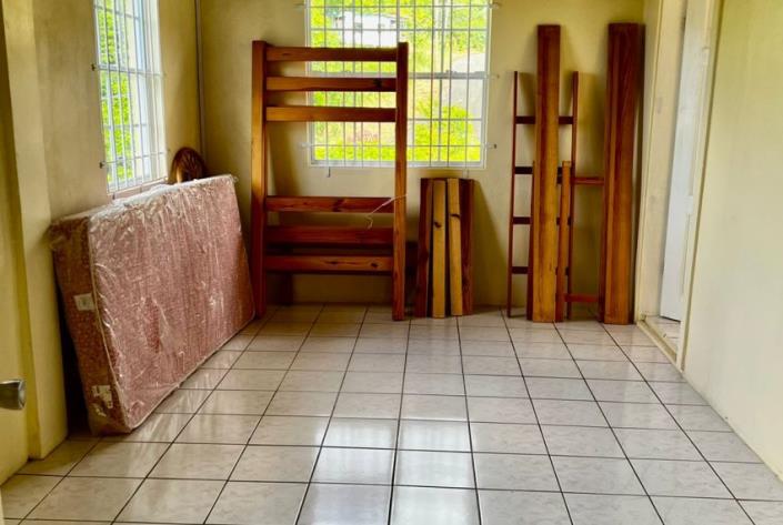 Image No.25-6 Bed House for sale