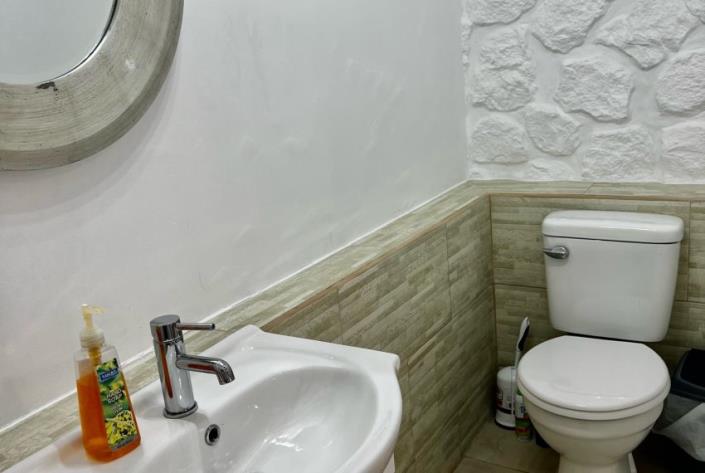 Image No.15-10 Bed Villa for sale