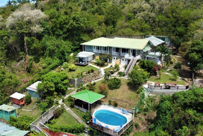 Image No.1-Villa de 10 chambres à vendre à Marigot Bay