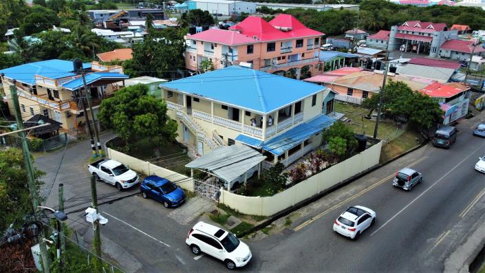 Image No.1-Maison de 7 chambres à vendre à Gros Islet