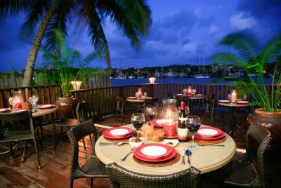 St-Lucia-Home-Real-Estate-Restaurant-Tapas-on-the-Bay-Nightime-setting-2-850x570