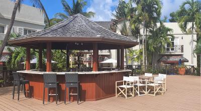 Pool-Bar