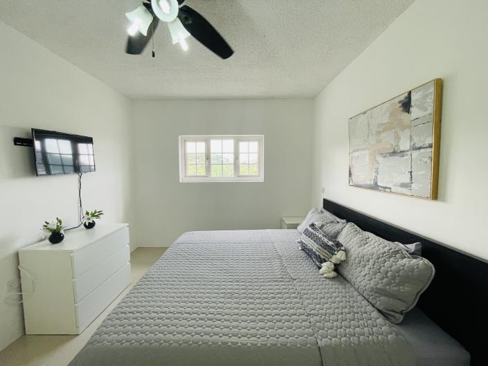 Image No.12-2 Bed Villa for sale