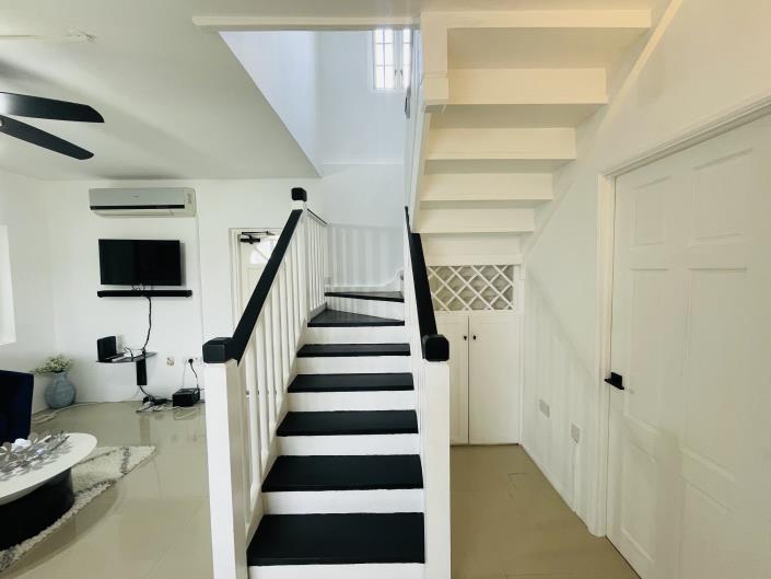 Image No.11-2 Bed Villa for sale