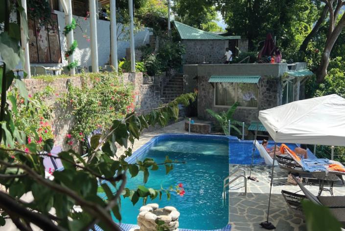 Image No.4-Un hôtel de 20 chambres à vendre à Soufrière