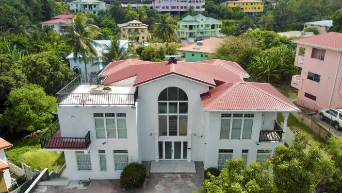 Image No.2-5 Bed Villa for sale