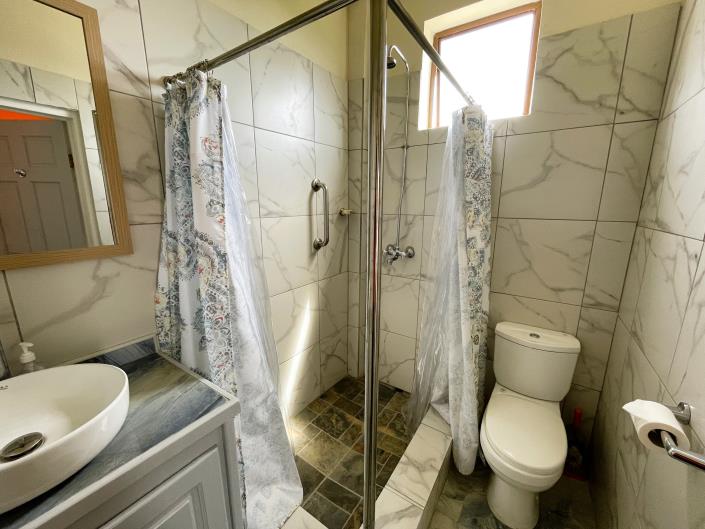 Image No.7-22 Bed Hotel for sale