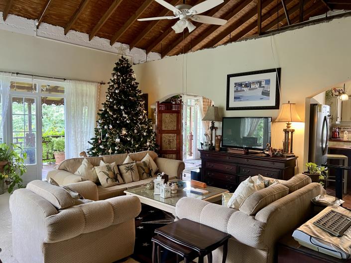 Image No.20-5 Bed House for sale