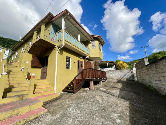 Image No.1-Maison de 7 chambres à vendre à Soufrière