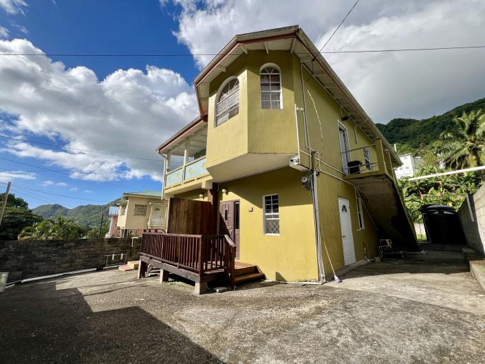 Image No.2-Maison de 7 chambres à vendre à Soufrière