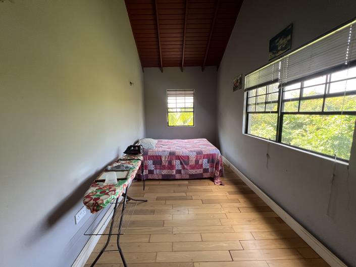 Image No.7-6 Bed Semi-Detached for sale