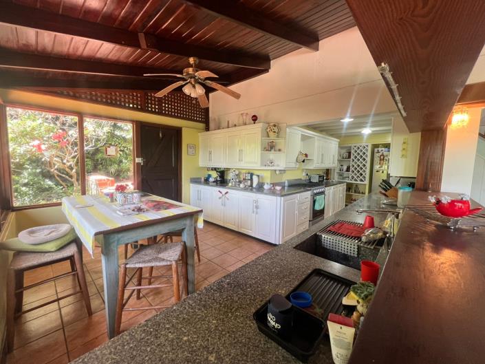 Image No.7-5 Bed Bungalow for sale