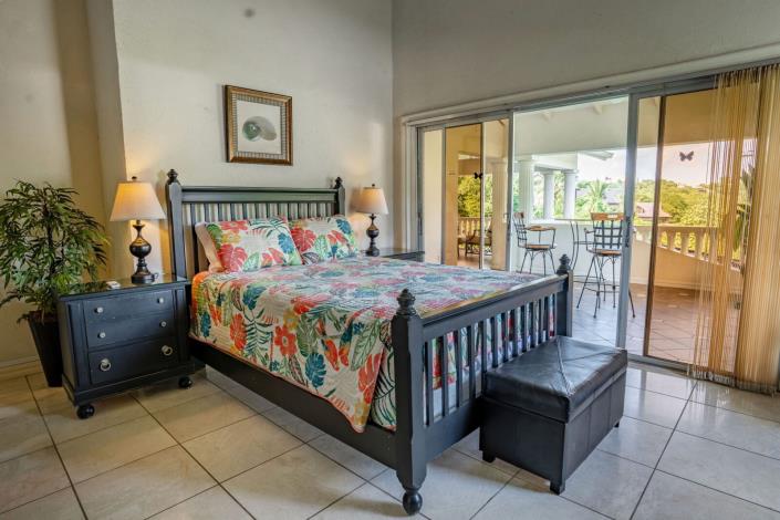 Image No.5-5 Bed Villa for sale