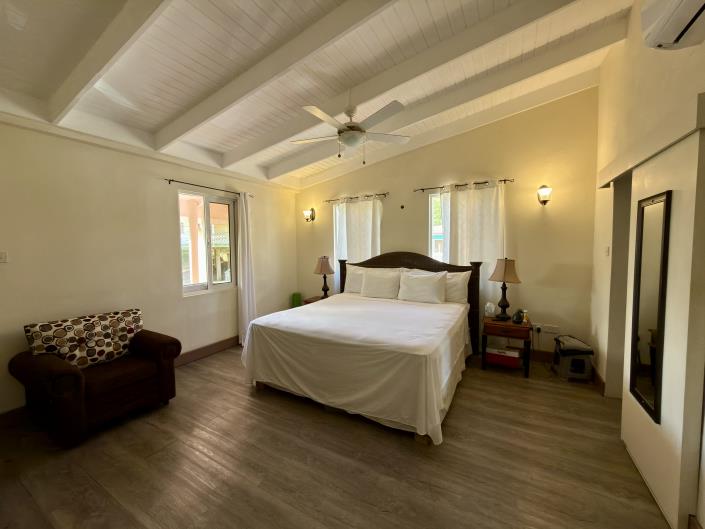 Image No.5-4 Bed House for sale