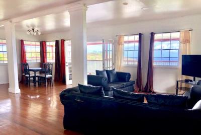 St-Lucia-Homes-Real-Estate-Union-HillTop-Great-Room-2-1-850x570