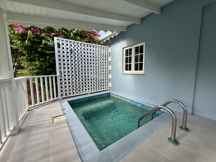 Image No.12-3 Bed Condo for sale