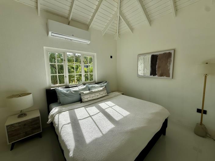 Image No.18-3 Bed Condo for sale
