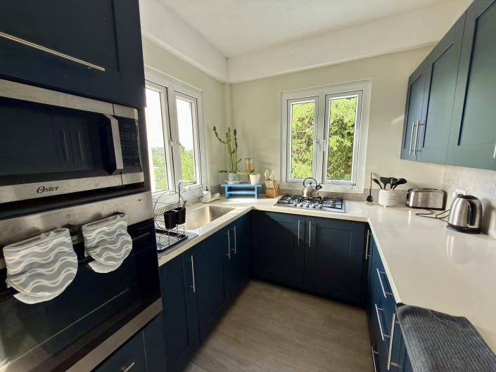 Image No.24-5 Bed House for sale