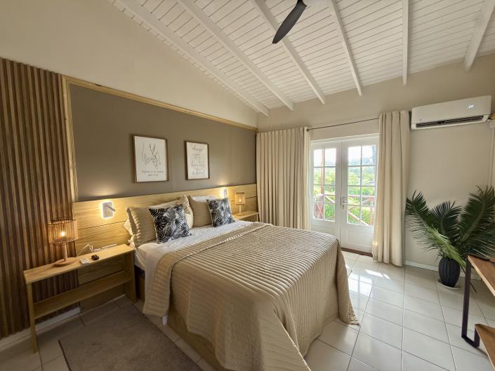 Image No.12-5 Bed House for sale