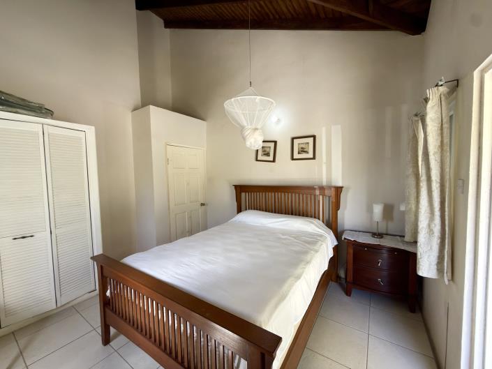 Image No.16-5 Bed House for sale