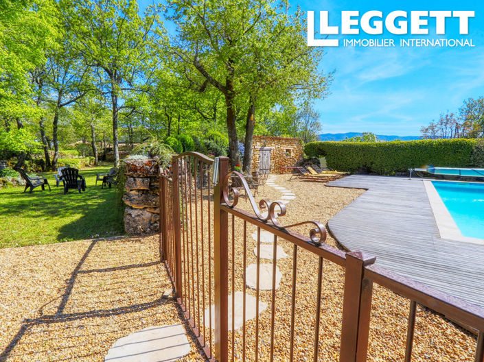 Image No.9-6 Bed House for sale