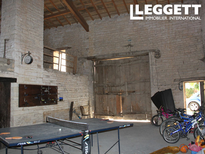 Image No.10-5 Bed House for sale