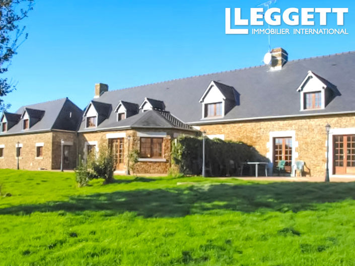Image No.1-8 Bed House for sale