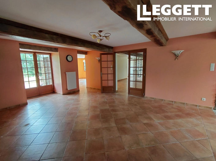 Image No.5-8 Bed House for sale